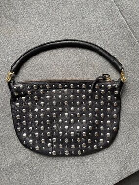 Clare V. Black Studded Petite Moyen